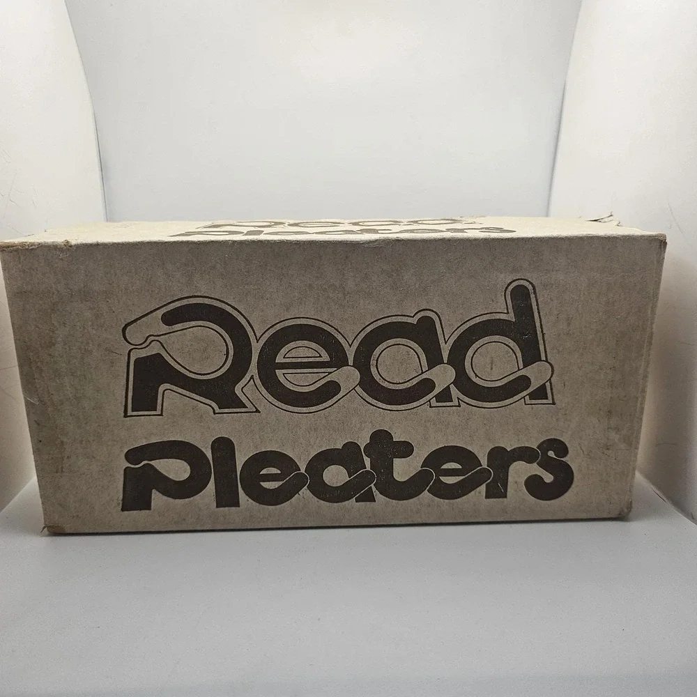 Read Pleaters Machine for Smocking Dirextions Extra Needles Original Box